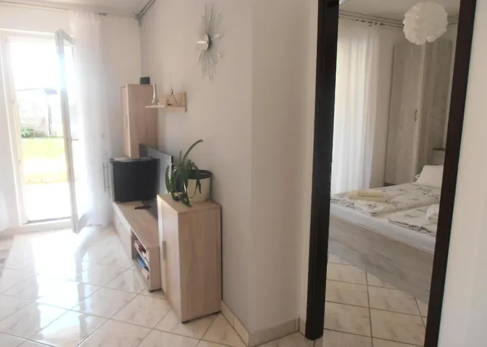 Steblaj 아파트 풀라